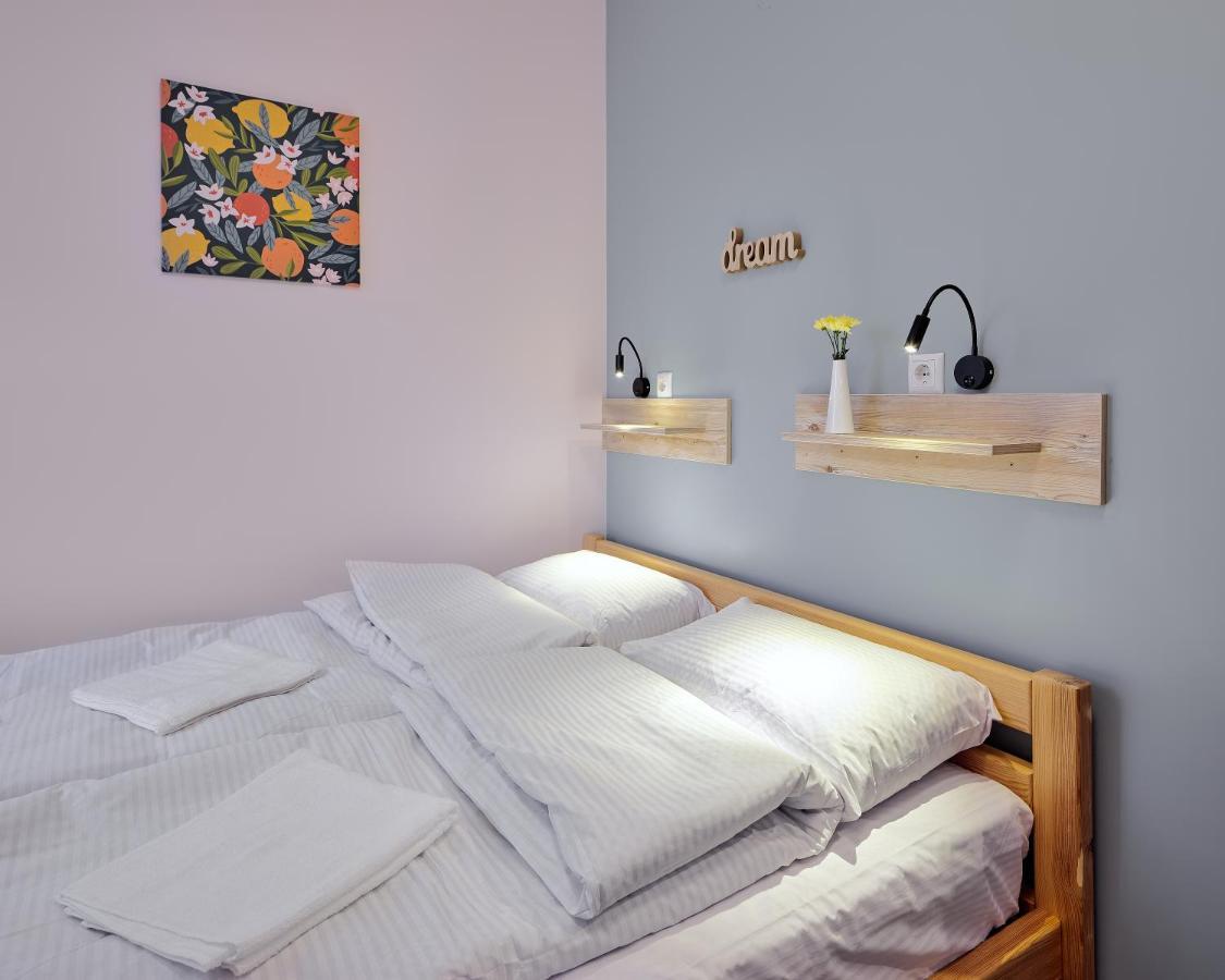 Dream Hostel Khmelnytskyi エクステリア 写真