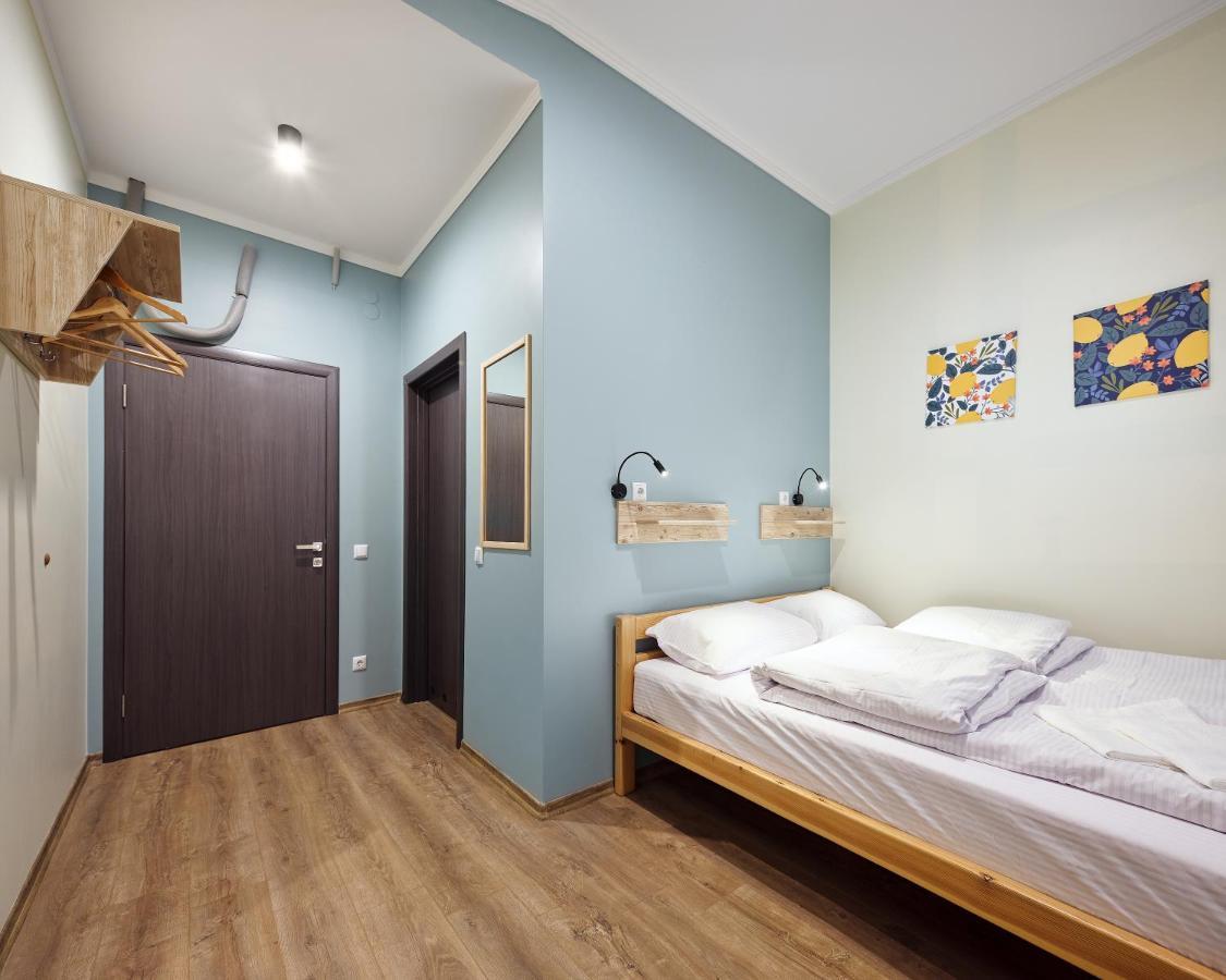 Dream Hostel Khmelnytskyi エクステリア 写真