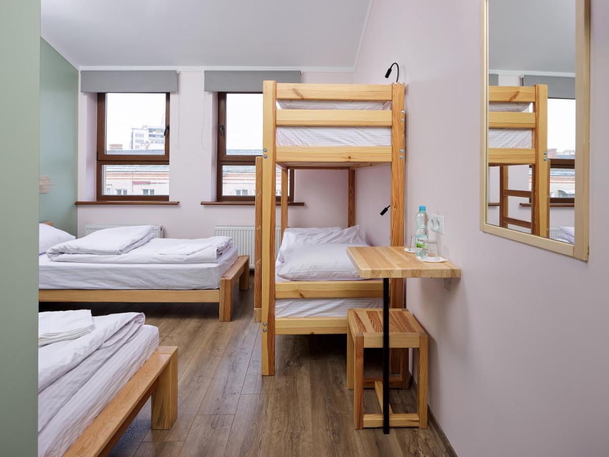 Dream Hostel Khmelnytskyi エクステリア 写真
