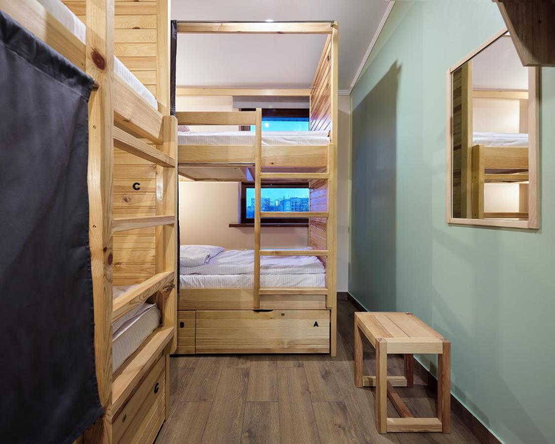 Dream Hostel Khmelnytskyi エクステリア 写真