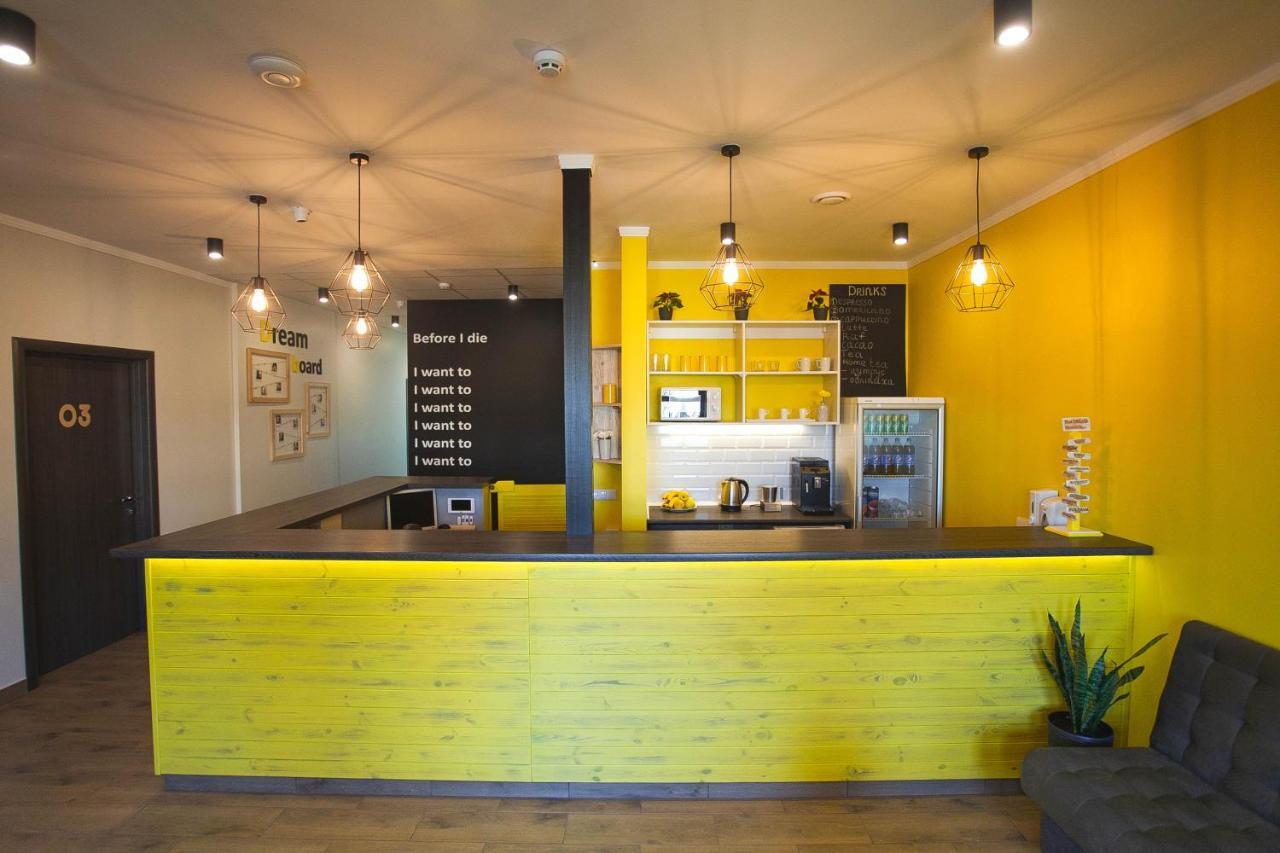Dream Hostel Khmelnytskyi エクステリア 写真