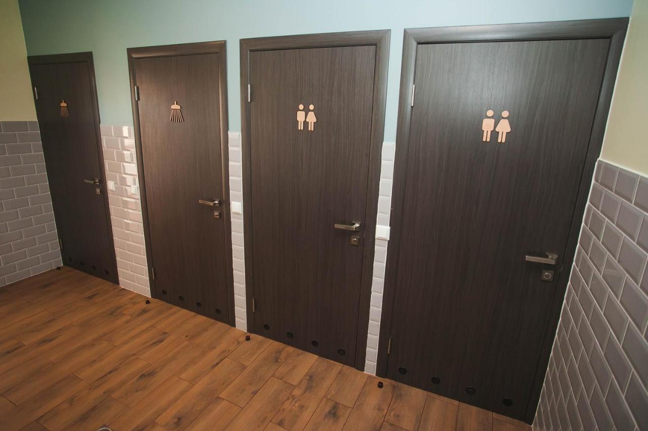 Dream Hostel Khmelnytskyi エクステリア 写真