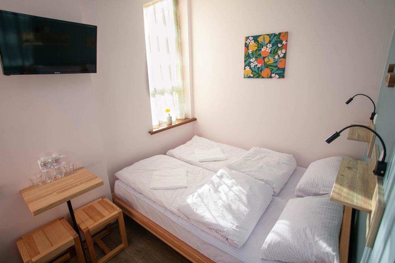 Dream Hostel Khmelnytskyi エクステリア 写真