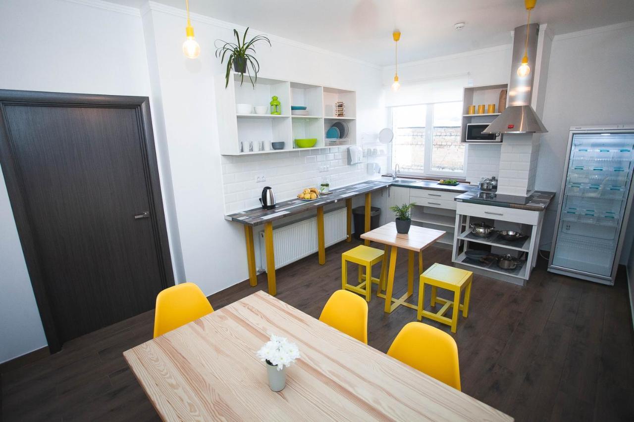 Dream Hostel Khmelnytskyi エクステリア 写真