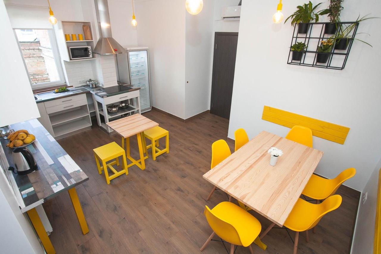 Dream Hostel Khmelnytskyi エクステリア 写真